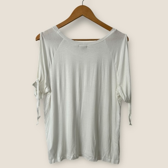 Magazine White Cold Shoulder Top - Picture 7 of 9